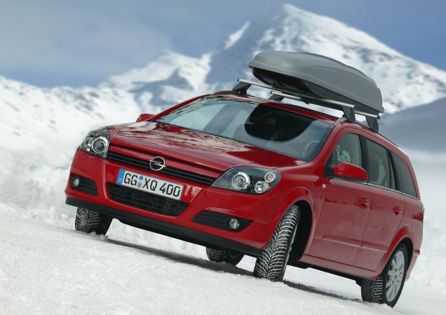  Opel Astra Caravan 2005 года  (фото 56 из 58)